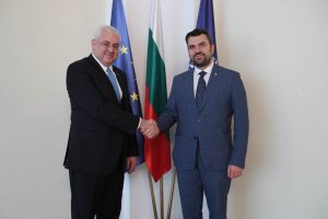 Министър Георг Георгиев се срещна с посланика на Република Турция у нас