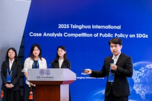 Китай засилва подготовката за планираната през 2030 г. лунна мисия с екипаж