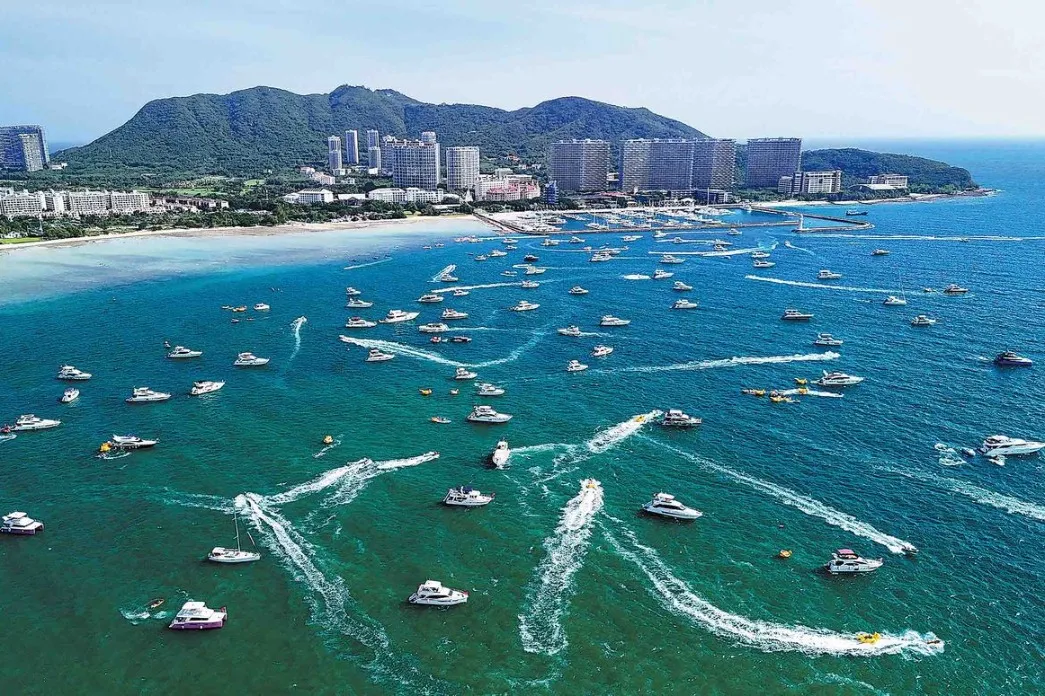 Биз е забелязан в ново специално митническо съоръжение на Хайнан