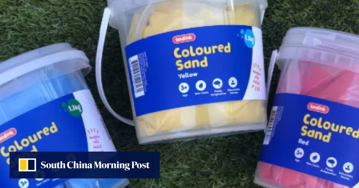 70 училища в Австралия и НЗ затварят заради азбест в пясъка