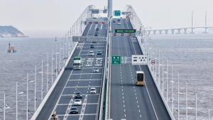 Фестивал на фенерите в Луоянг: през призмата на стихотворение