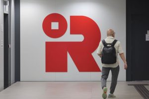 Хонконг удължава освобождаването от данъци за жители, разселени от смъртоносния пожар в Тай По